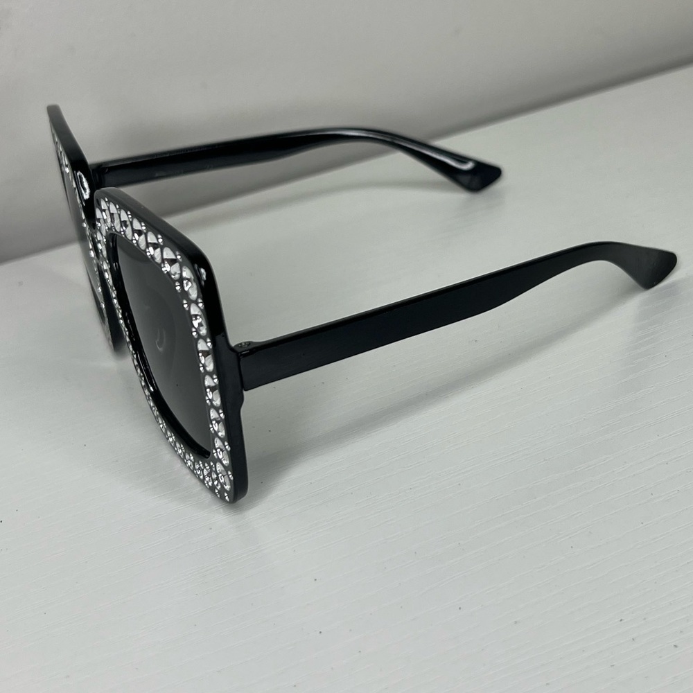 Black Crystal-Embellished Sunglasses. Elton John style! Festival fun. - Picture 6 of 6